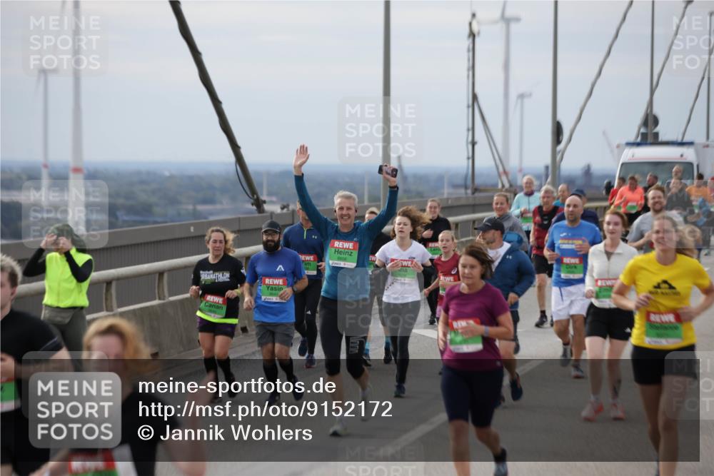 03.10.2025 - Köhlbrandbrückenlauf Jannik Wohlers http://msf.ph/oto/9152172 03.10.2025 16:00:29 Position 1 96412 meine-sportfotos.de