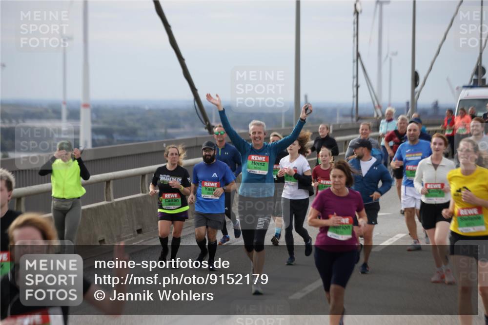 03.10.2025 - Köhlbrandbrückenlauf Jannik Wohlers http://msf.ph/oto/9152179 03.10.2025 16:00:30 Position 1 196, 8656 meine-sportfotos.de