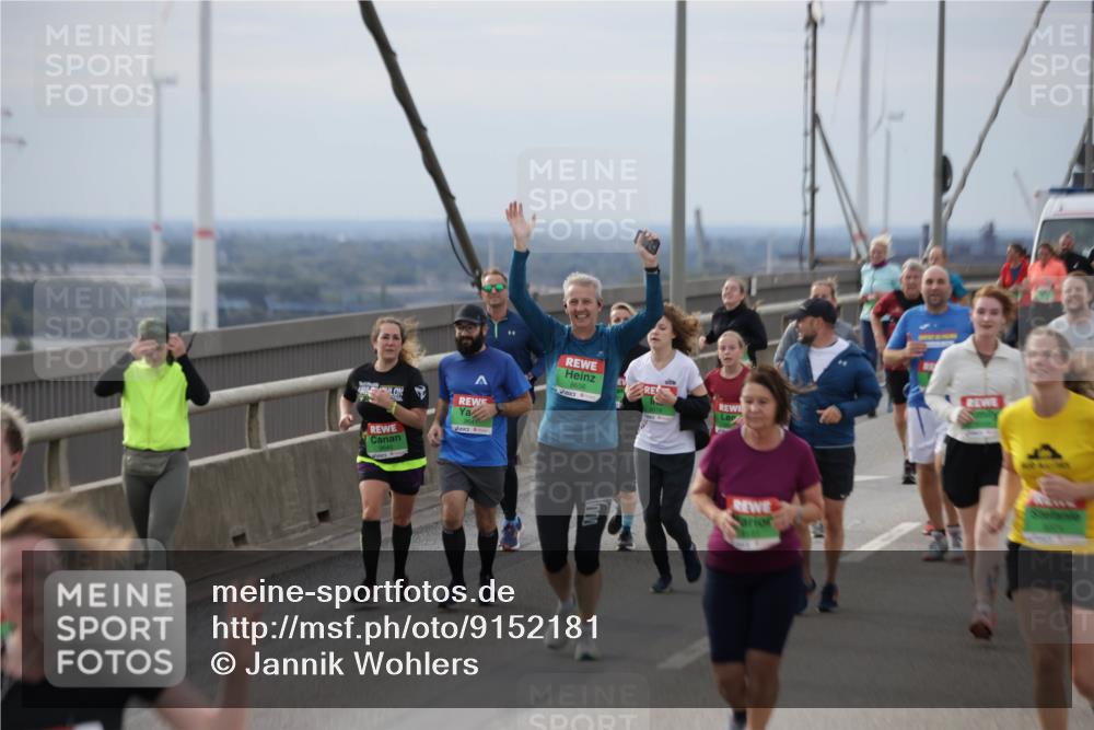 03.10.2025 - Köhlbrandbrückenlauf Jannik Wohlers http://msf.ph/oto/9152181 03.10.2025 16:00:30 Position 1 8656 meine-sportfotos.de