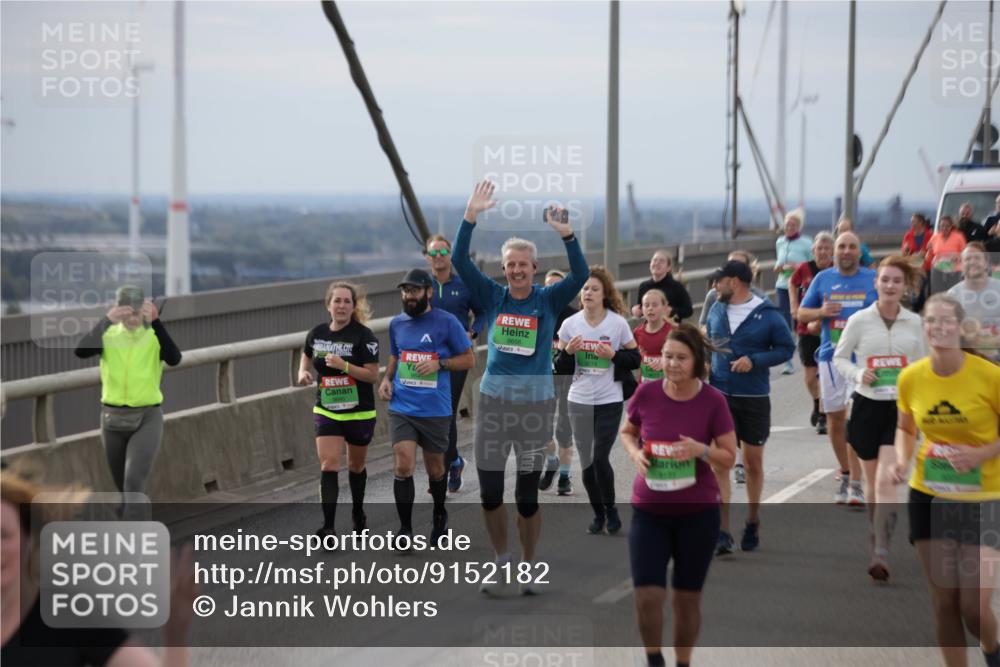 03.10.2025 - Köhlbrandbrückenlauf Jannik Wohlers http://msf.ph/oto/9152182 03.10.2025 16:00:30 Position 1 8121 meine-sportfotos.de