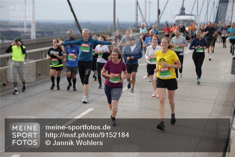 03.10.2025 - Köhlbrandbrückenlauf Jannik Wohlers http://msf.ph/oto/9152184 03.10.2025 16:00:31 Position 1 8121, 8371 meine-sportfotos.de
