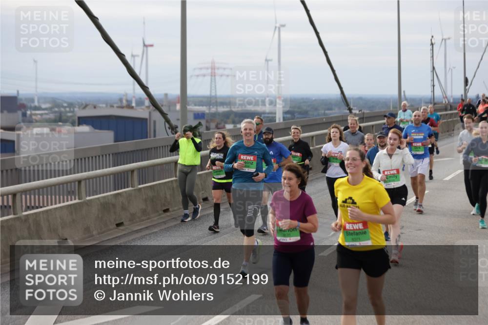 03.10.2025 - Köhlbrandbrückenlauf Jannik Wohlers http://msf.ph/oto/9152199 03.10.2025 16:00:33 Position 1 8121, 8371 meine-sportfotos.de