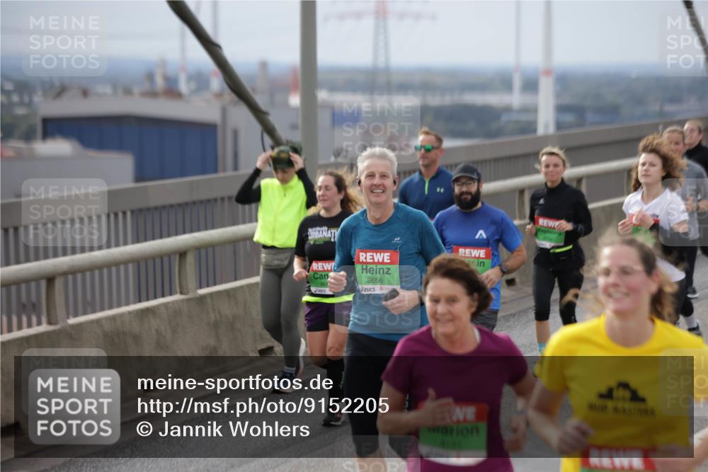 03.10.2025 - Köhlbrandbrückenlauf Jannik Wohlers http://msf.ph/oto/9152205 03.10.2025 16:00:33 Position 1 8656, 8744 meine-sportfotos.de