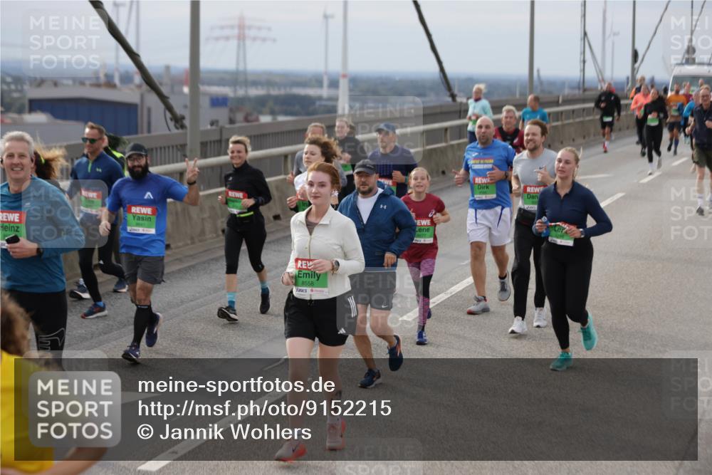 03.10.2025 - Köhlbrandbrückenlauf Jannik Wohlers http://msf.ph/oto/9152215 03.10.2025 16:00:35 Position 1 8558, 8677 meine-sportfotos.de