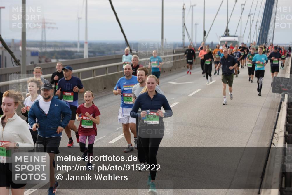 03.10.2025 - Köhlbrandbrückenlauf Jannik Wohlers http://msf.ph/oto/9152222 03.10.2025 16:00:36 Position 1 558, 9586, 8677, 8216 meine-sportfotos.de