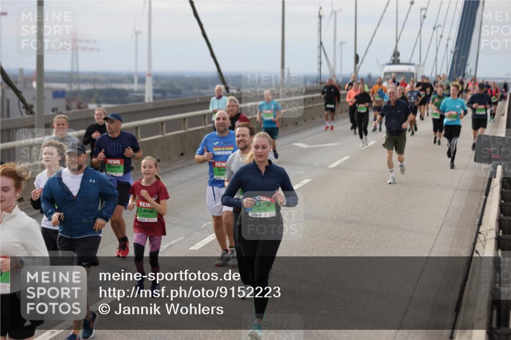 03.10.2025 - Köhlbrandbrückenlauf Jannik Wohlers http://msf.ph/oto/9152223 03.10.2025 16:00:36 Position 1 8677, 8216 meine-sportfotos.de