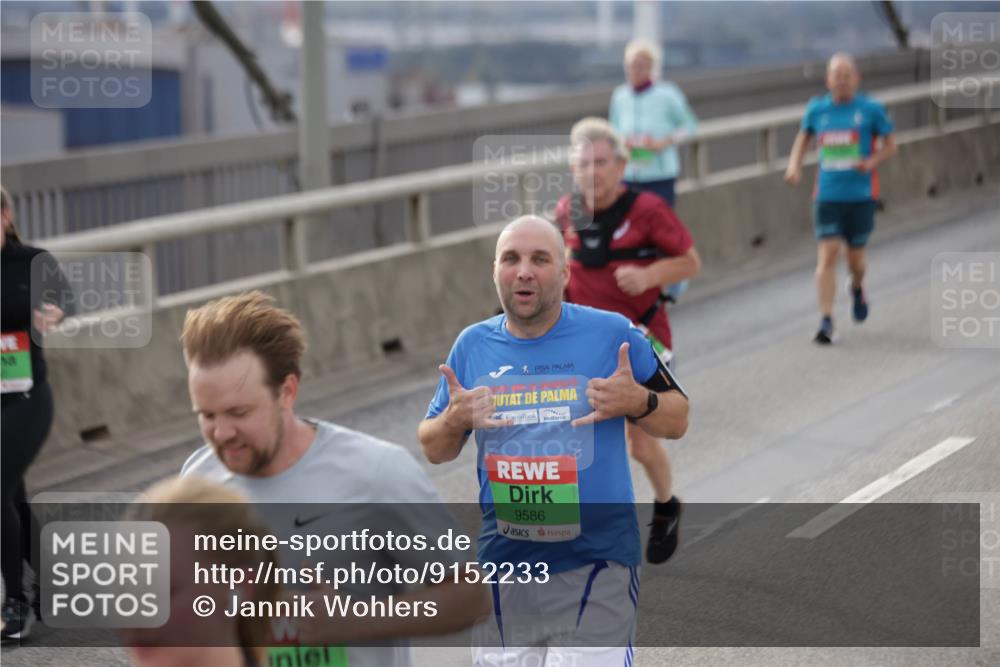 03.10.2025 - Köhlbrandbrückenlauf Jannik Wohlers http://msf.ph/oto/9152233 03.10.2025 16:00:38 Position 1 2, 9586 meine-sportfotos.de