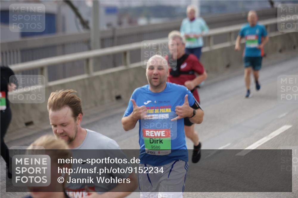 03.10.2025 - Köhlbrandbrückenlauf Jannik Wohlers http://msf.ph/oto/9152234 03.10.2025 16:00:38 Position 1 9586 meine-sportfotos.de