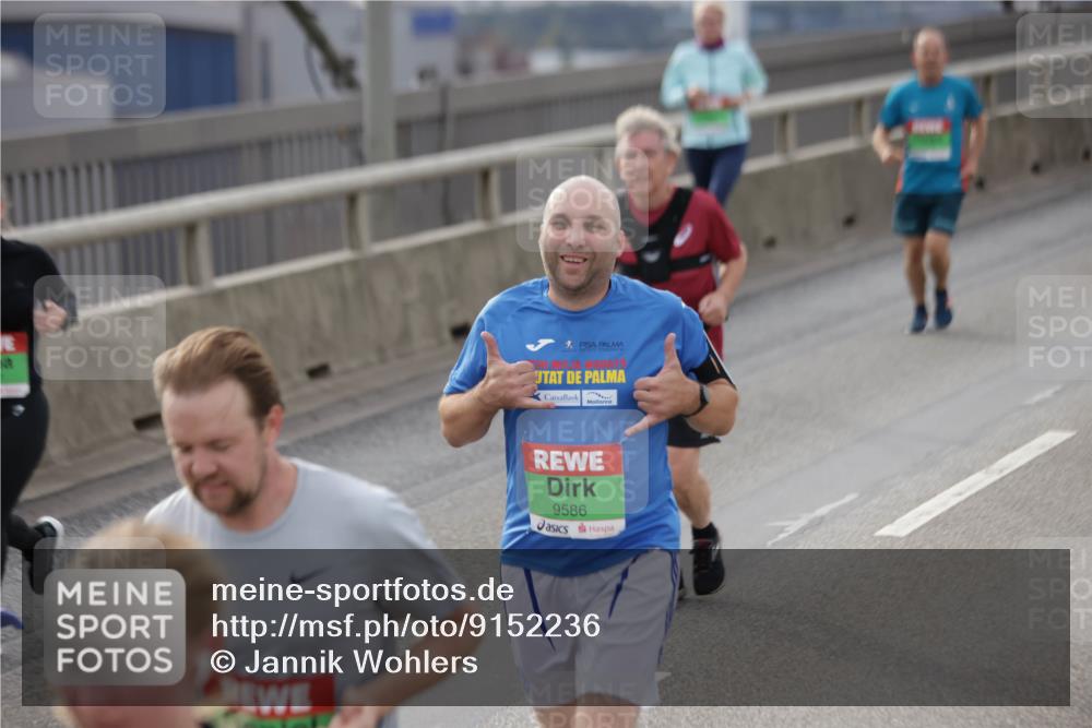 03.10.2025 - Köhlbrandbrückenlauf Jannik Wohlers http://msf.ph/oto/9152236 03.10.2025 16:00:38 Position 1 2, 9586 meine-sportfotos.de