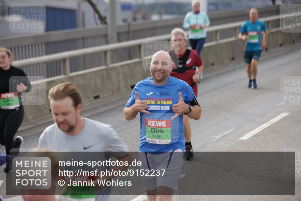 03.10.2025 - Köhlbrandbrückenlauf Jannik Wohlers http://msf.ph/oto/9152237 03.10.2025 16:00:38 Position 1 9586 meine-sportfotos.de