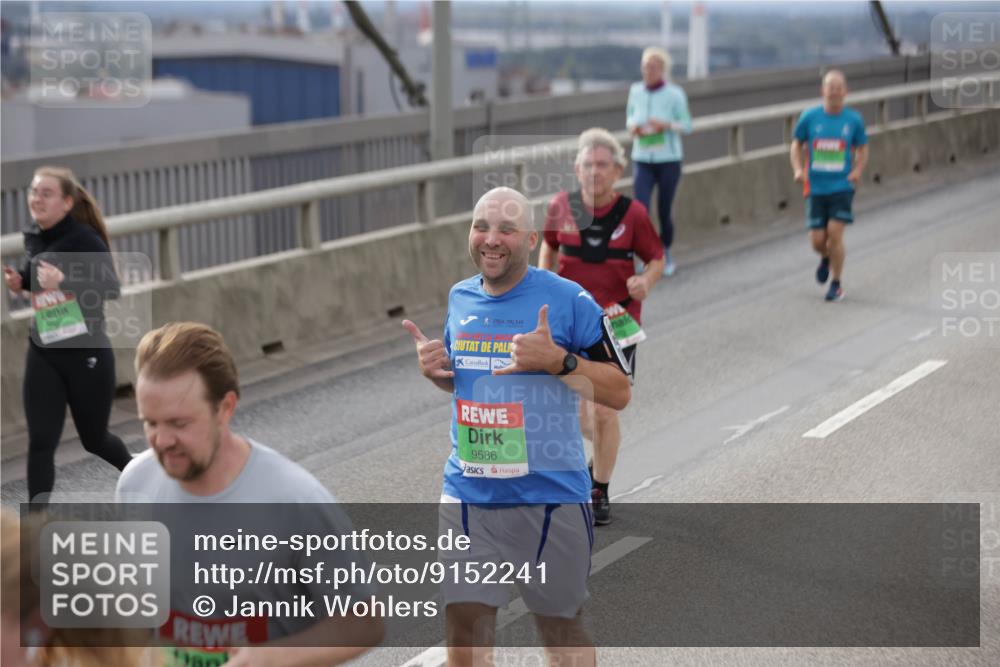 03.10.2025 - Köhlbrandbrückenlauf Jannik Wohlers http://msf.ph/oto/9152241 03.10.2025 16:00:38 Position 1 9586 meine-sportfotos.de