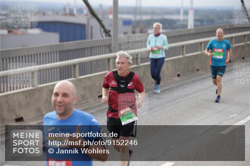 03.10.2025 - Köhlbrandbrückenlauf Jannik Wohlers http://msf.ph/oto/9152246 03.10.2025 16:00:39 Position 1 8312 meine-sportfotos.de