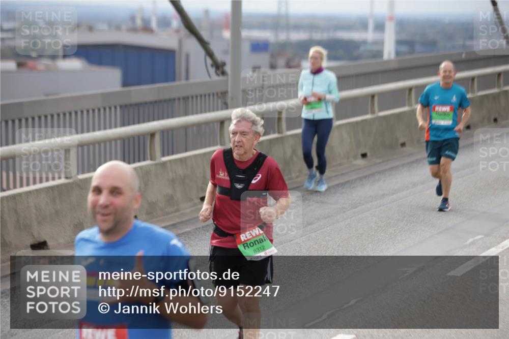 03.10.2025 - Köhlbrandbrückenlauf Jannik Wohlers http://msf.ph/oto/9152247 03.10.2025 16:00:39 Position 1 8312 meine-sportfotos.de