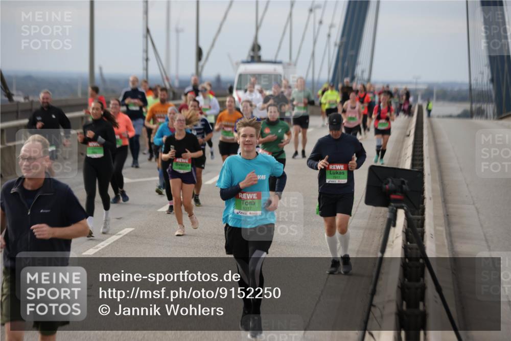 03.10.2025 - Köhlbrandbrückenlauf Jannik Wohlers http://msf.ph/oto/9152250 03.10.2025 16:00:40 Position 1 8317, 7917 meine-sportfotos.de