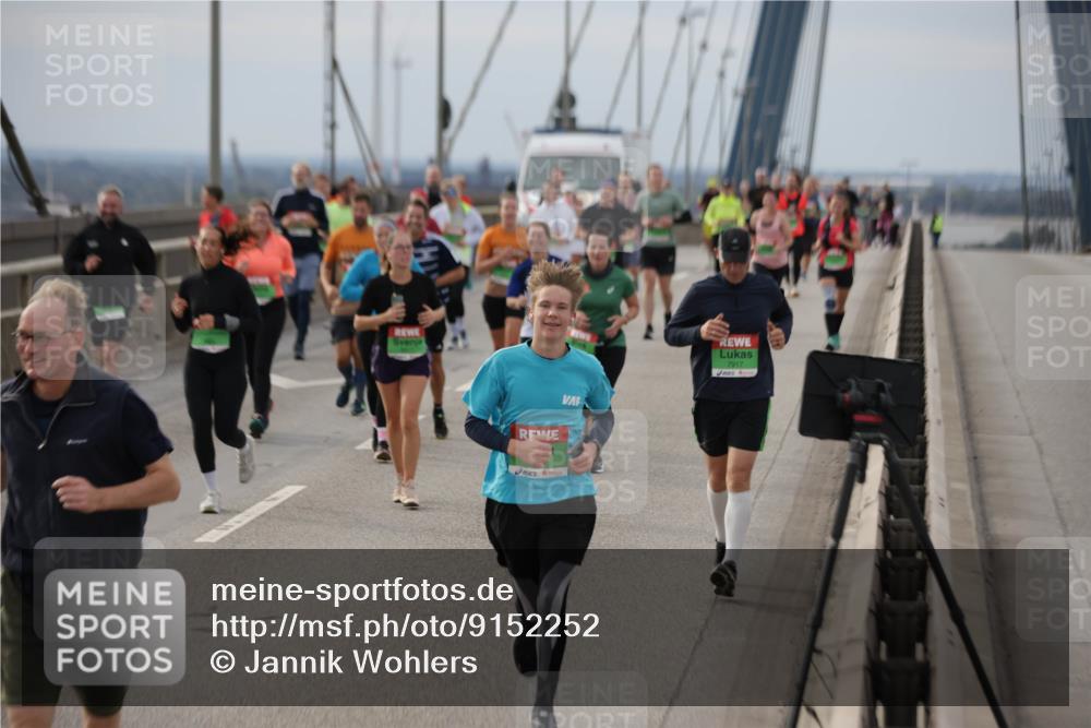 03.10.2025 - Köhlbrandbrückenlauf Jannik Wohlers http://msf.ph/oto/9152252 03.10.2025 16:00:40 Position 1 7917 meine-sportfotos.de