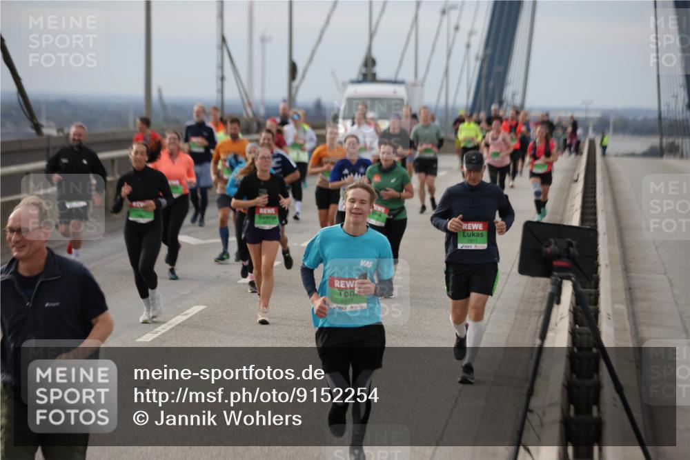 03.10.2025 - Köhlbrandbrückenlauf Jannik Wohlers http://msf.ph/oto/9152254 03.10.2025 16:00:40 Position 1 8317, 7917 meine-sportfotos.de