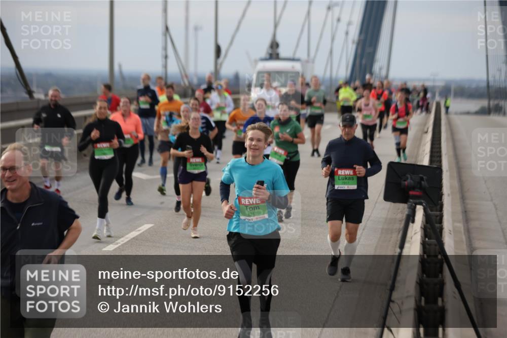 03.10.2025 - Köhlbrandbrückenlauf Jannik Wohlers http://msf.ph/oto/9152256 03.10.2025 16:00:40 Position 1 8317, 7917 meine-sportfotos.de