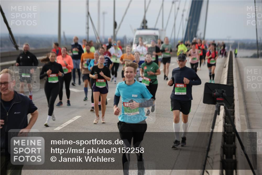 03.10.2025 - Köhlbrandbrückenlauf Jannik Wohlers http://msf.ph/oto/9152258 03.10.2025 16:00:41 Position 1 8317, 7917 meine-sportfotos.de