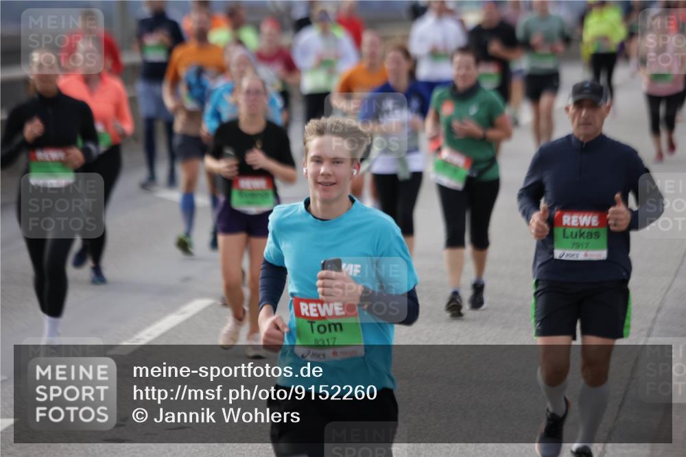 03.10.2025 - Köhlbrandbrückenlauf Jannik Wohlers http://msf.ph/oto/9152260 03.10.2025 16:00:41 Position 1 8317, 7917 meine-sportfotos.de