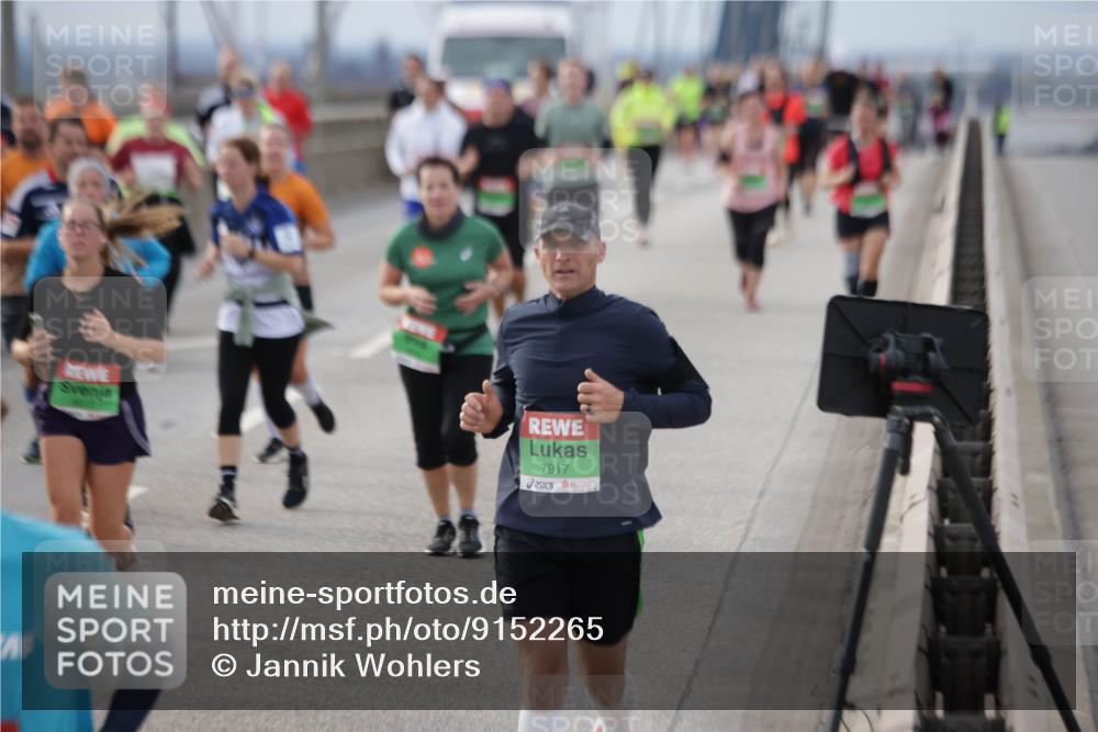 03.10.2025 - Köhlbrandbrückenlauf Jannik Wohlers http://msf.ph/oto/9152265 03.10.2025 16:00:42 Position 1 7917 meine-sportfotos.de