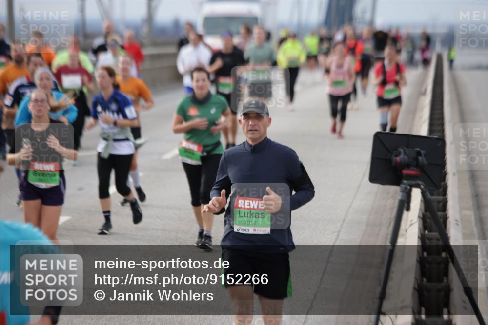 03.10.2025 - Köhlbrandbrückenlauf Jannik Wohlers http://msf.ph/oto/9152266 03.10.2025 16:00:42 Position 1 7917 meine-sportfotos.de