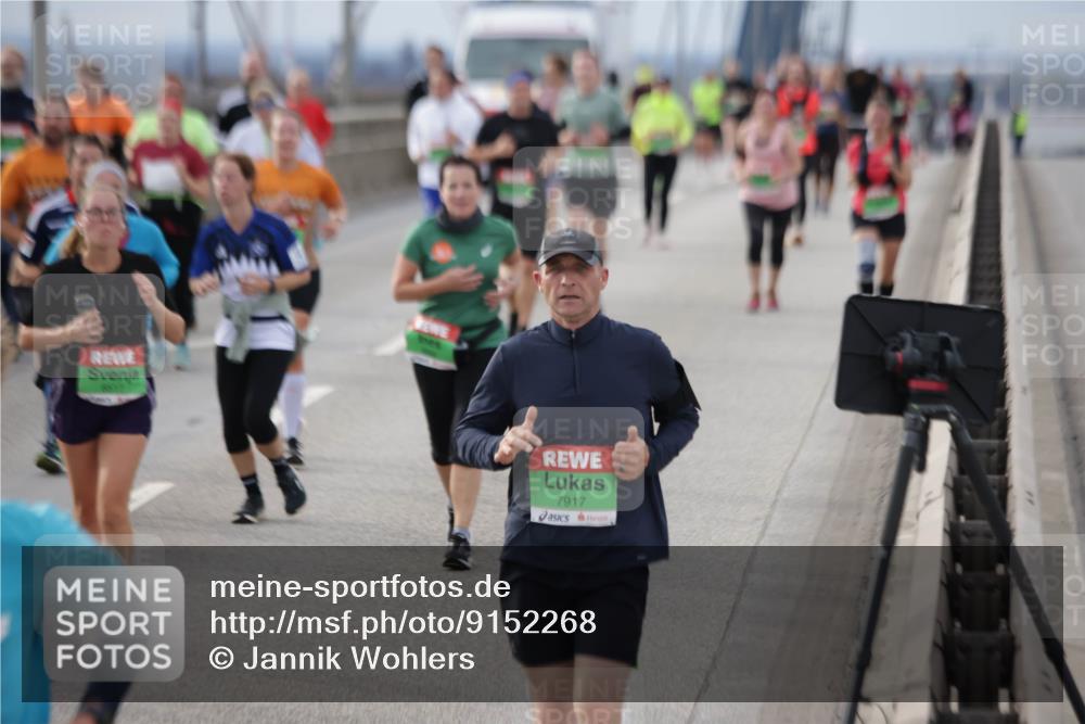 03.10.2025 - Köhlbrandbrückenlauf Jannik Wohlers http://msf.ph/oto/9152268 03.10.2025 16:00:42 Position 1 7917 meine-sportfotos.de
