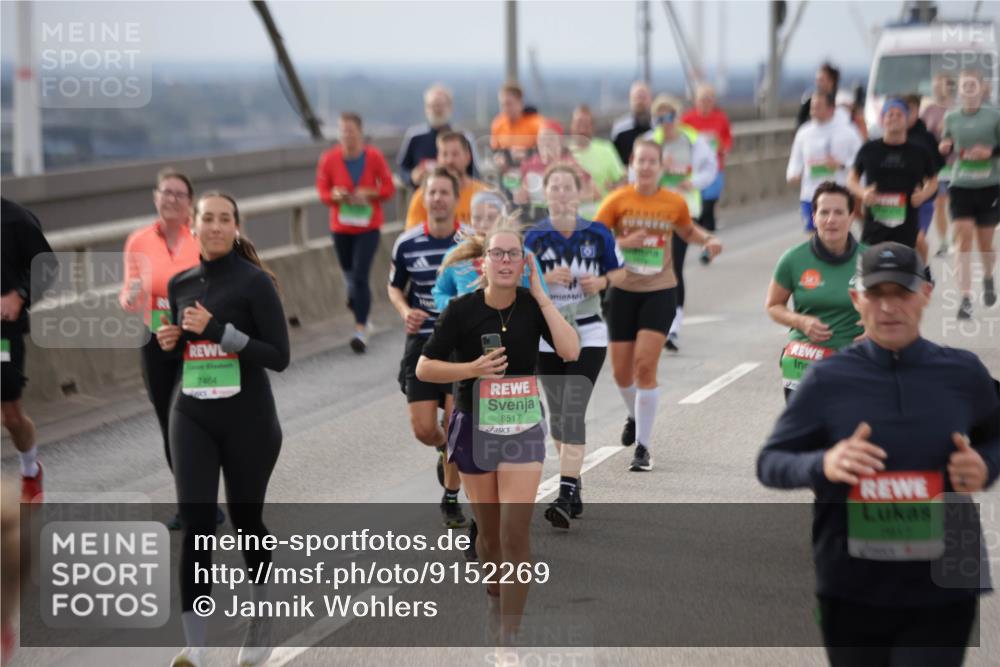 03.10.2025 - Köhlbrandbrückenlauf Jannik Wohlers http://msf.ph/oto/9152269 03.10.2025 16:00:43 Position 1 8517 meine-sportfotos.de