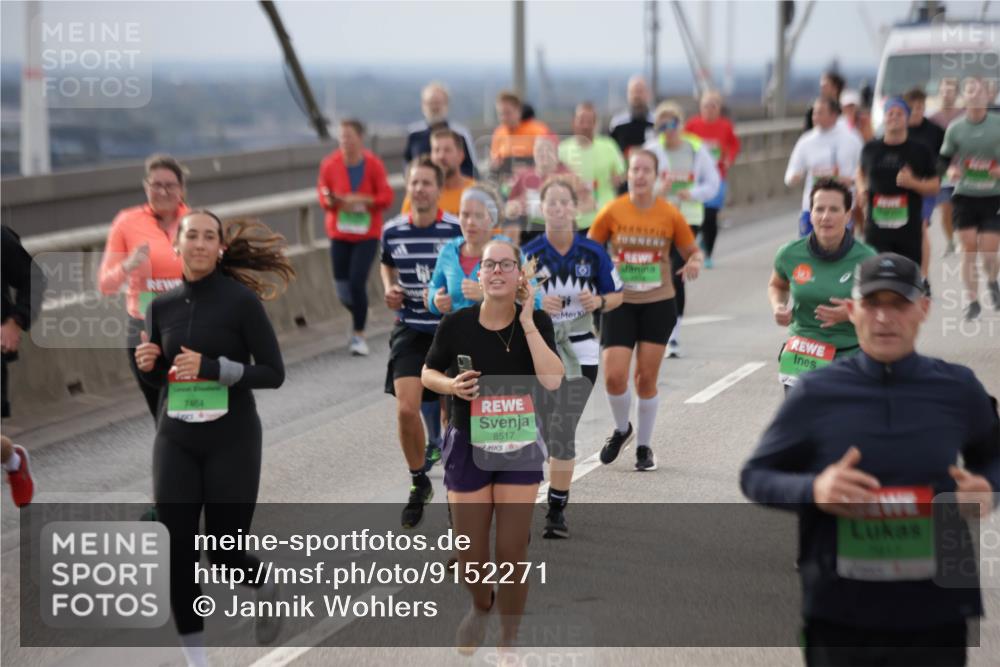 03.10.2025 - Köhlbrandbrückenlauf Jannik Wohlers http://msf.ph/oto/9152271 03.10.2025 16:00:43 Position 1 7464, 8517 meine-sportfotos.de
