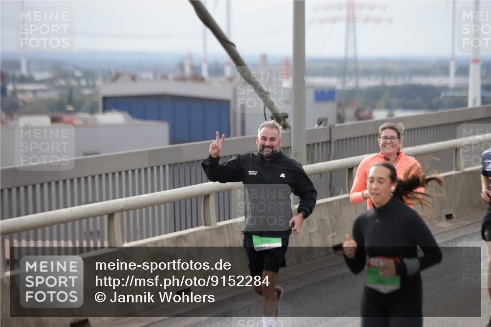 03.10.2025 - Köhlbrandbrückenlauf Jannik Wohlers http://msf.ph/oto/9152284 03.10.2025 16:00:45 Position 1 8520 meine-sportfotos.de