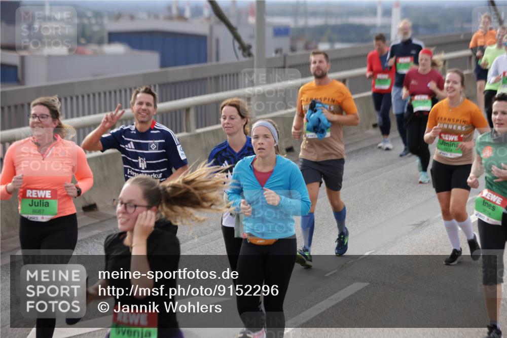 03.10.2025 - Köhlbrandbrückenlauf Jannik Wohlers http://msf.ph/oto/9152296 03.10.2025 16:00:47 Position 1 8087, 9034 meine-sportfotos.de