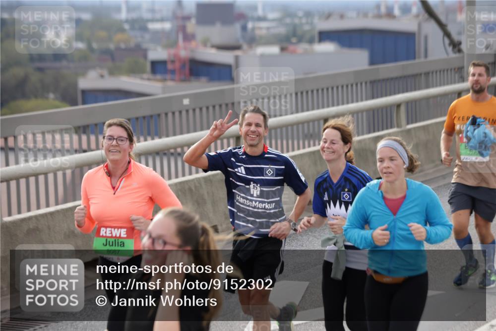 03.10.2025 - Köhlbrandbrückenlauf Jannik Wohlers http://msf.ph/oto/9152302 03.10.2025 16:00:48 Position 1 8087, 2 meine-sportfotos.de