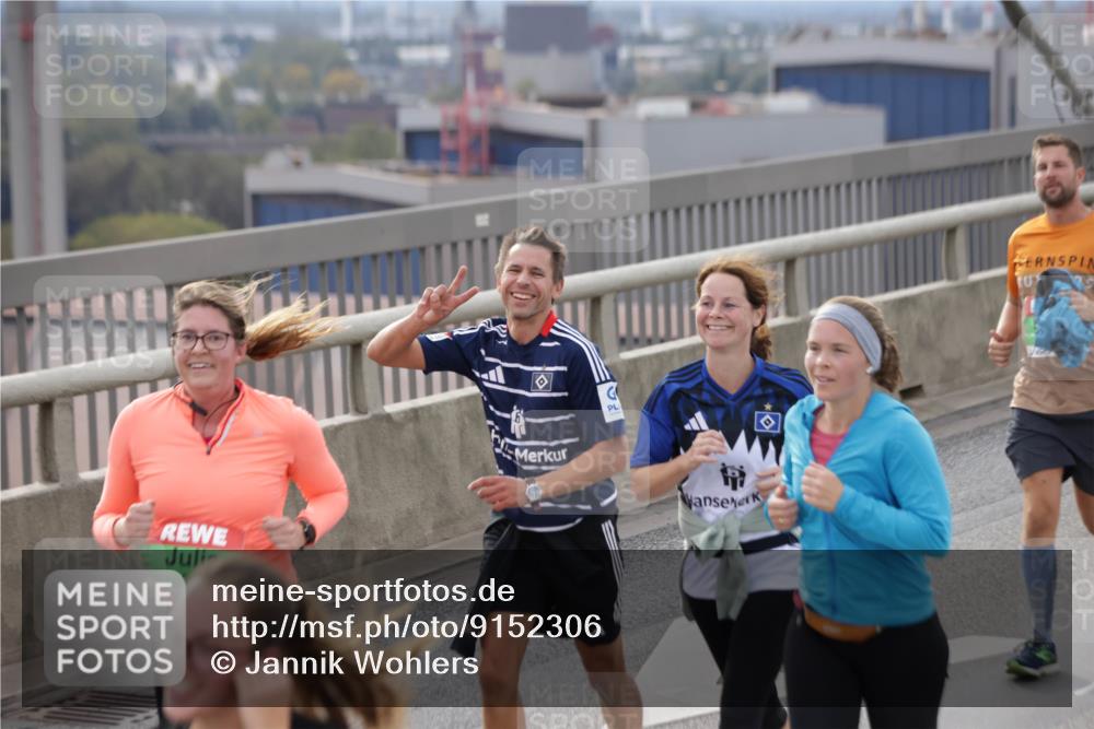 03.10.2025 - Köhlbrandbrückenlauf Jannik Wohlers http://msf.ph/oto/9152306 03.10.2025 16:00:48 Position 1  meine-sportfotos.de