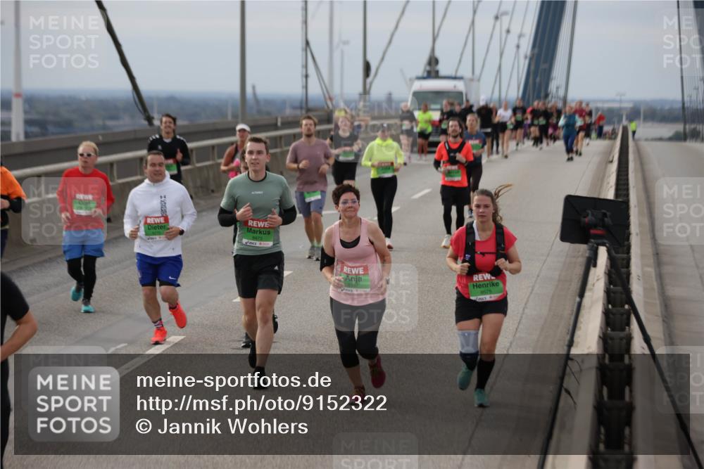03.10.2025 - Köhlbrandbrückenlauf Jannik Wohlers http://msf.ph/oto/9152322 03.10.2025 16:00:51 Position 1 8473, 8337, 9575 meine-sportfotos.de
