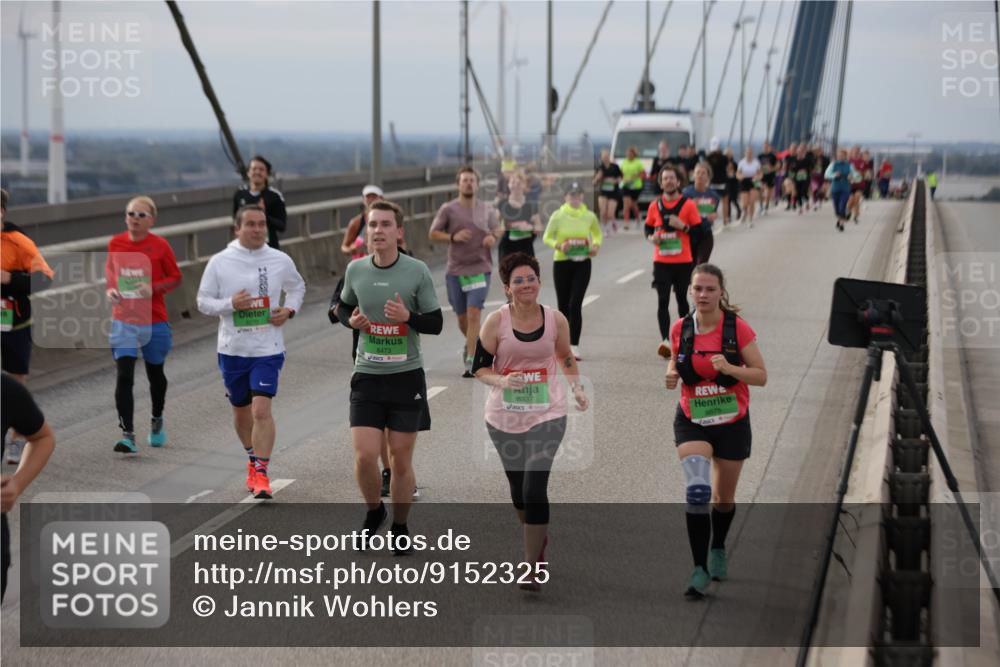 03.10.2025 - Köhlbrandbrückenlauf Jannik Wohlers http://msf.ph/oto/9152325 03.10.2025 16:00:51 Position 1 8473, 8337, 9575 meine-sportfotos.de