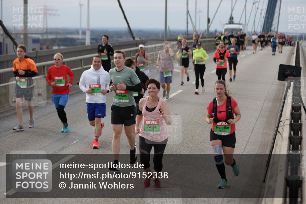 03.10.2025 - Köhlbrandbrückenlauf Jannik Wohlers http://msf.ph/oto/9152338 03.10.2025 16:00:53 Position 1 8473, 8337, 9575 meine-sportfotos.de