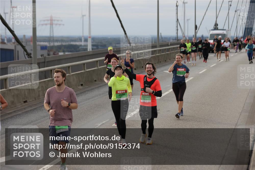 03.10.2025 - Köhlbrandbrückenlauf Jannik Wohlers http://msf.ph/oto/9152374 03.10.2025 16:00:57 Position 1 7571, 9071, 9070 meine-sportfotos.de