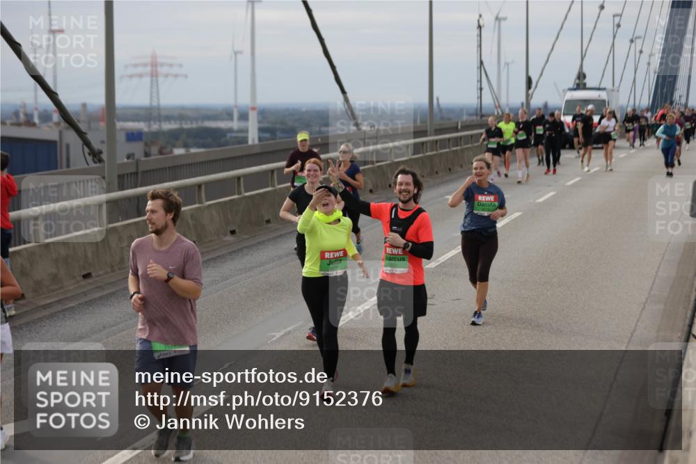 03.10.2025 - Köhlbrandbrückenlauf Jannik Wohlers http://msf.ph/oto/9152376 03.10.2025 16:00:58 Position 1 757, 9071, 9070 meine-sportfotos.de