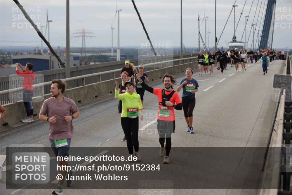 03.10.2025 - Köhlbrandbrückenlauf Jannik Wohlers http://msf.ph/oto/9152384 03.10.2025 16:00:58 Position 1 7571, 9071 meine-sportfotos.de