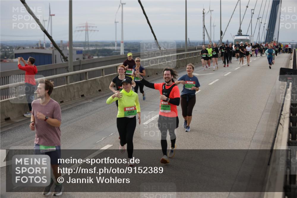 03.10.2025 - Köhlbrandbrückenlauf Jannik Wohlers http://msf.ph/oto/9152389 03.10.2025 16:00:58 Position 1 7671, 9071 meine-sportfotos.de
