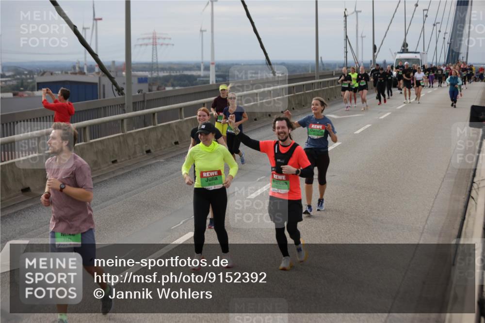 03.10.2025 - Köhlbrandbrückenlauf Jannik Wohlers http://msf.ph/oto/9152392 03.10.2025 16:00:59 Position 1 7571, 9071, 070 meine-sportfotos.de