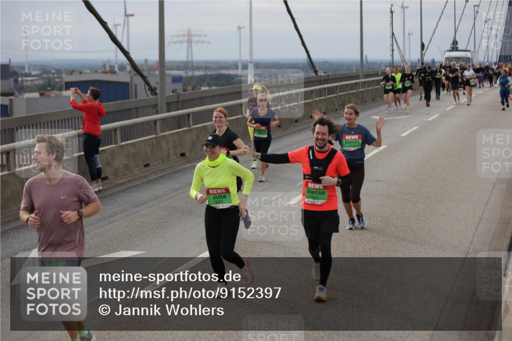 03.10.2025 - Köhlbrandbrückenlauf Jannik Wohlers http://msf.ph/oto/9152397 03.10.2025 16:00:59 Position 1 7571, 9071, 9070 meine-sportfotos.de