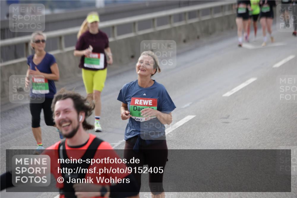 03.10.2025 - Köhlbrandbrückenlauf Jannik Wohlers http://msf.ph/oto/9152405 03.10.2025 16:01:00 Position 1 80 meine-sportfotos.de