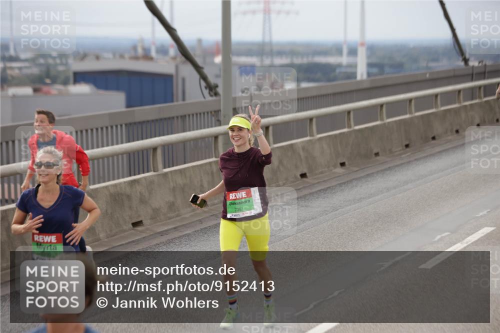 03.10.2025 - Köhlbrandbrückenlauf Jannik Wohlers http://msf.ph/oto/9152413 03.10.2025 16:01:02 Position 1 8280, 7351 meine-sportfotos.de
