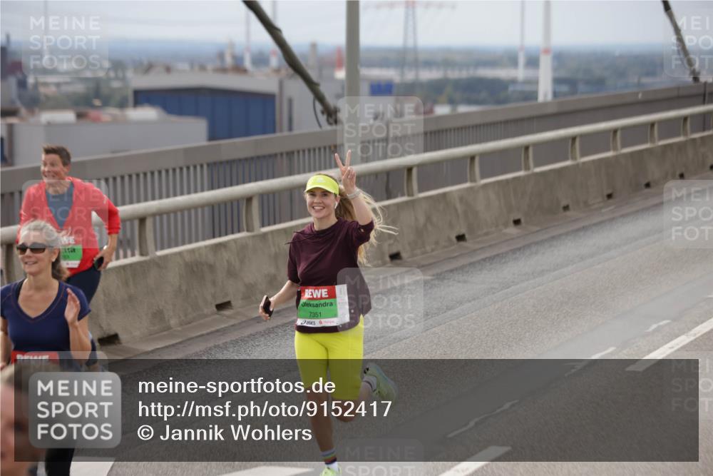 03.10.2025 - Köhlbrandbrückenlauf Jannik Wohlers http://msf.ph/oto/9152417 03.10.2025 16:01:02 Position 1 7351 meine-sportfotos.de