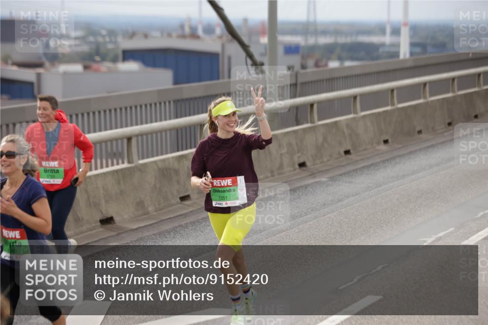 03.10.2025 - Köhlbrandbrückenlauf Jannik Wohlers http://msf.ph/oto/9152420 03.10.2025 16:01:02 Position 1 800, 87949, 7351 meine-sportfotos.de