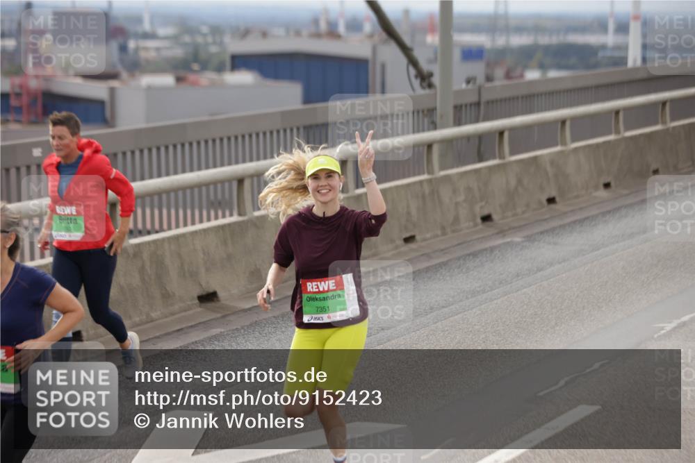 03.10.2025 - Köhlbrandbrückenlauf Jannik Wohlers http://msf.ph/oto/9152423 03.10.2025 16:01:02 Position 1 7351 meine-sportfotos.de