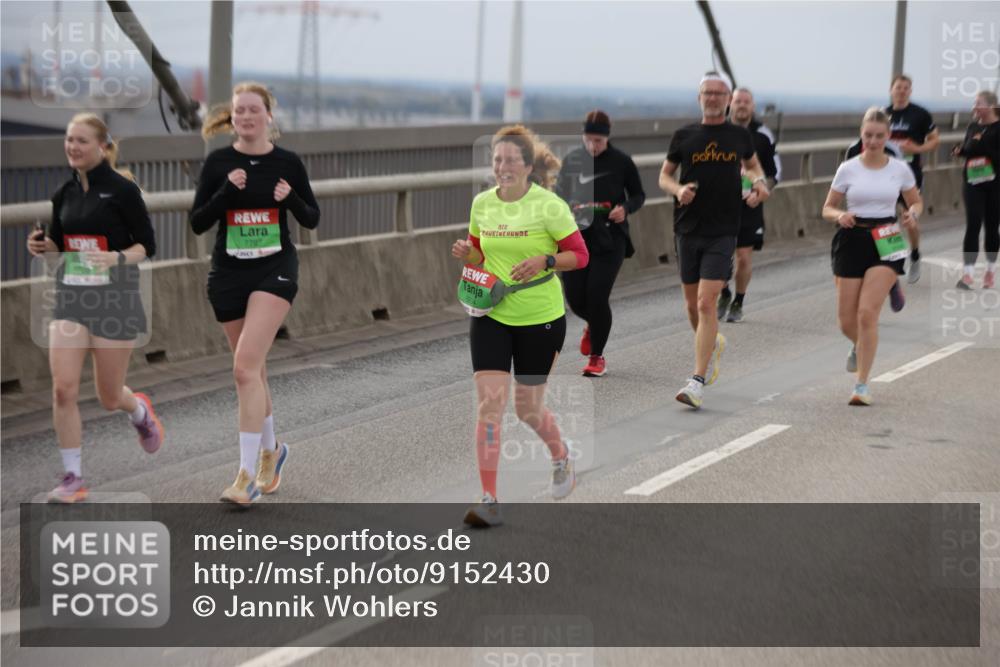 03.10.2025 - Köhlbrandbrückenlauf Jannik Wohlers http://msf.ph/oto/9152430 03.10.2025 16:01:08 Position 1 7797 meine-sportfotos.de