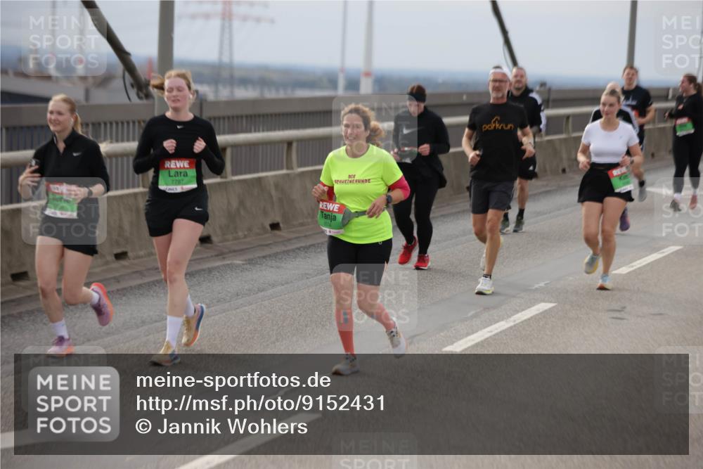 03.10.2025 - Köhlbrandbrückenlauf Jannik Wohlers http://msf.ph/oto/9152431 03.10.2025 16:01:08 Position 1 7797, 8934 meine-sportfotos.de