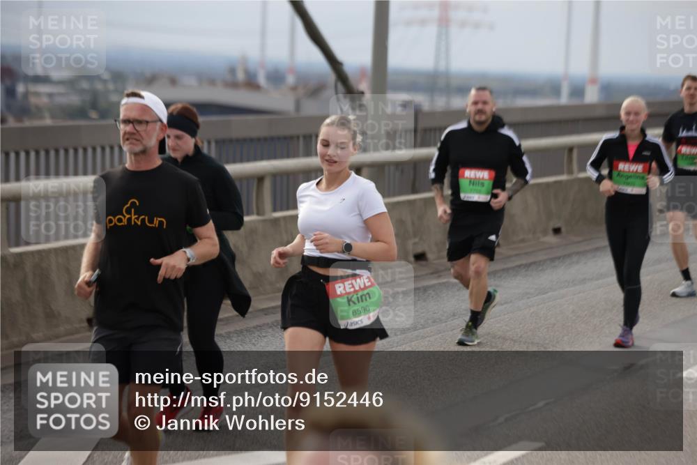 03.10.2025 - Köhlbrandbrückenlauf Jannik Wohlers http://msf.ph/oto/9152446 03.10.2025 16:01:12 Position 1 8596 meine-sportfotos.de