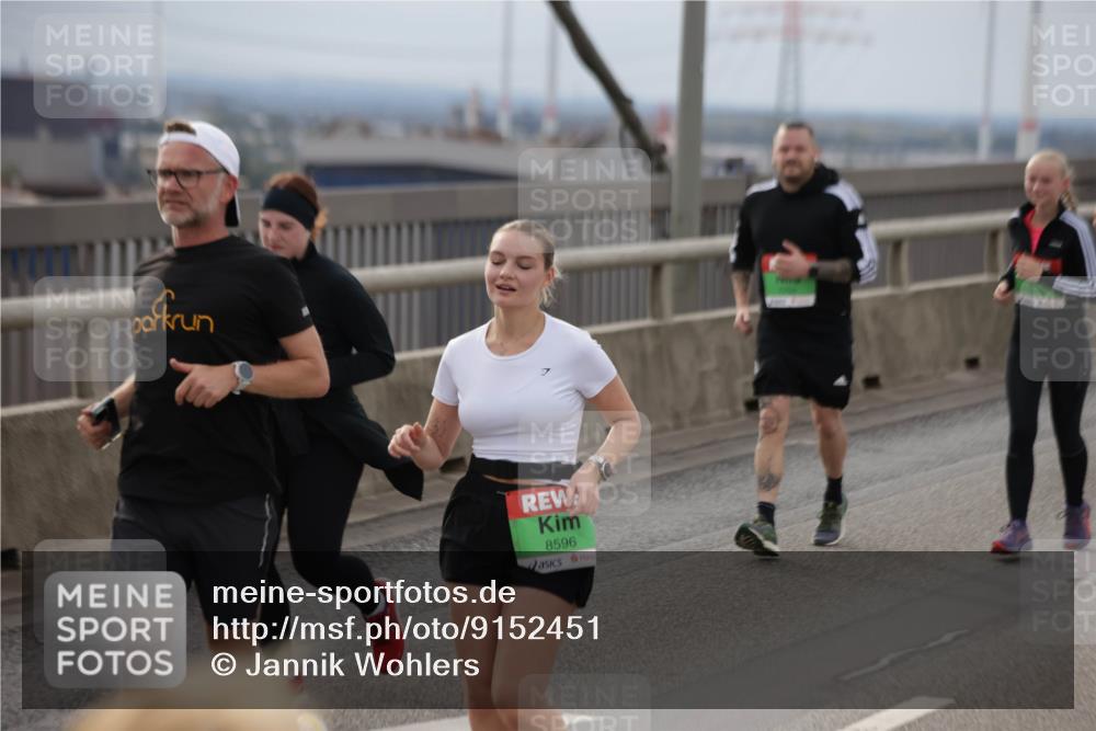 03.10.2025 - Köhlbrandbrückenlauf Jannik Wohlers http://msf.ph/oto/9152451 03.10.2025 16:01:12 Position 1 8596 meine-sportfotos.de